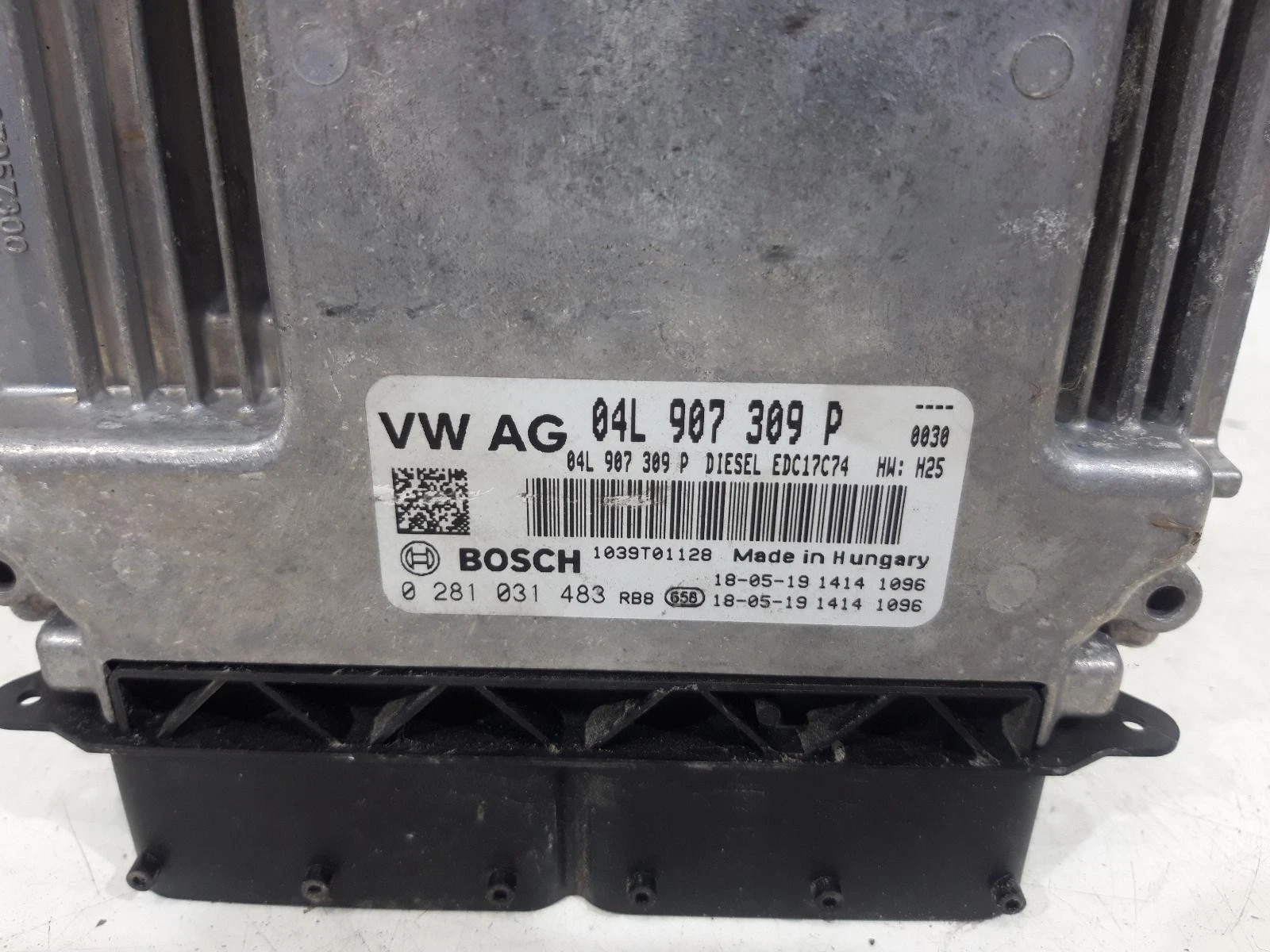 TIGUAN 2.0 TDİ 04L907309P - 5